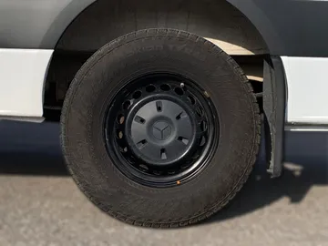 2022 Mercedes-Benz Sprinter Cargo Van - image 4