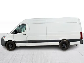 2022 Mercedes-Benz Sprinter Cargo Van - image 8