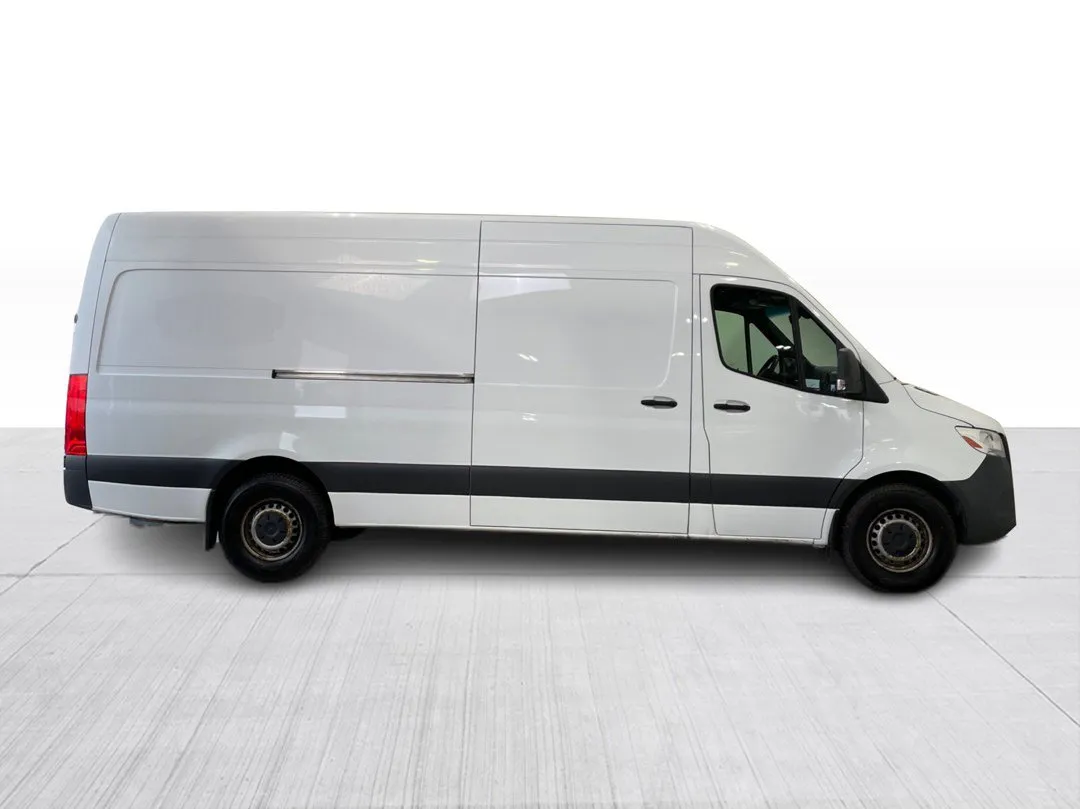 Mercedes-Benz Sprinter Cargo Van 2022 à vendre - photo 1