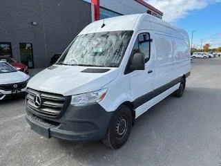 2022 Mercedes-Benz Sprinter Cargo Van - image 3