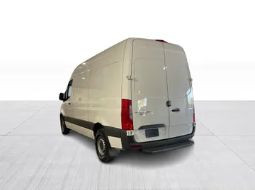 2024 Mercedes-Benz Sprinter Crew Van - image 8