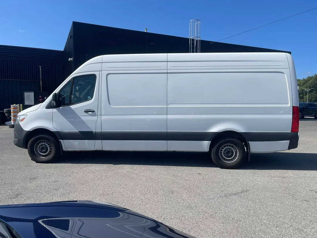 2025 Mercedes-Benz Sprinter Cargo Van, photo 5