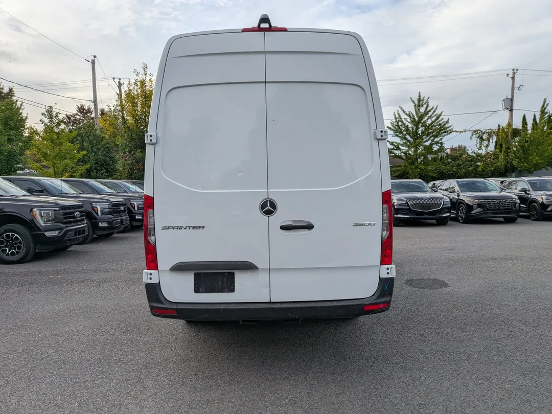 Mercedes-Benz Sprinter Cargo Van 2024 à vendre - photo 3