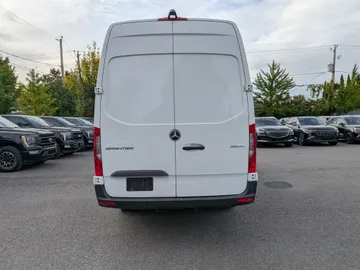 2024 Mercedes-Benz Sprinter Cargo Van - image 3