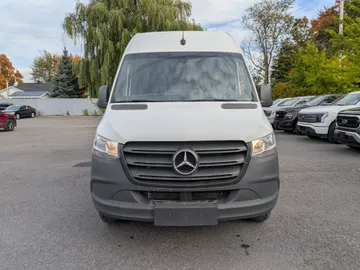 2024 Mercedes-Benz Sprinter Cargo Van - image 2