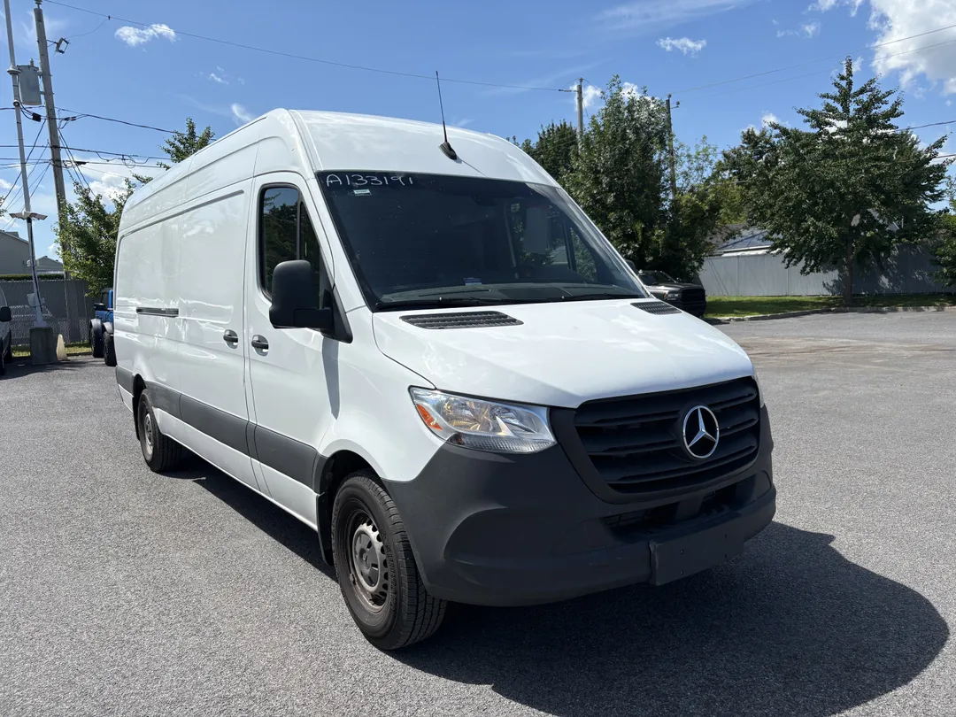Mercedes-Benz Sprinter Cargo Van 2024 à vendre - photo 3