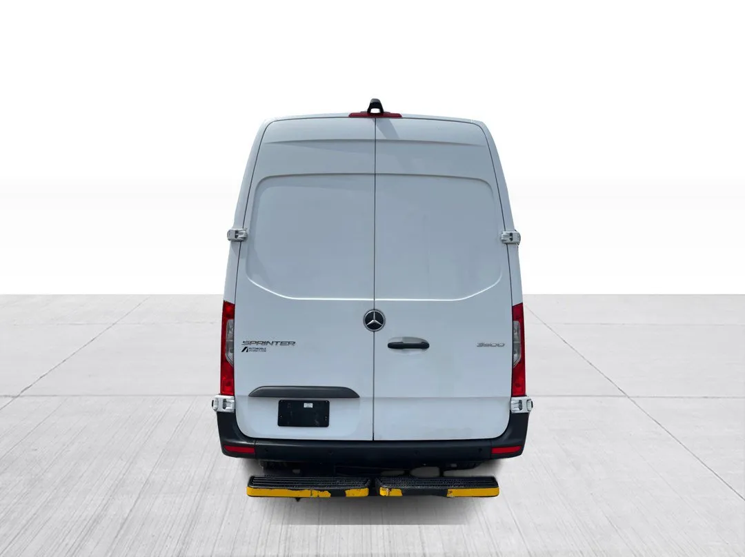 2024 Mercedes-Benz Sprinter Cargo Van — photo 7