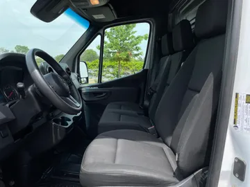 2024 Mercedes-Benz Sprinter Cargo Van - image 10