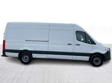 2024 Mercedes-Benz Sprinter Cargo Van - image 9