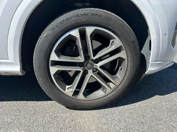 2025 Audi Q5 - image 7