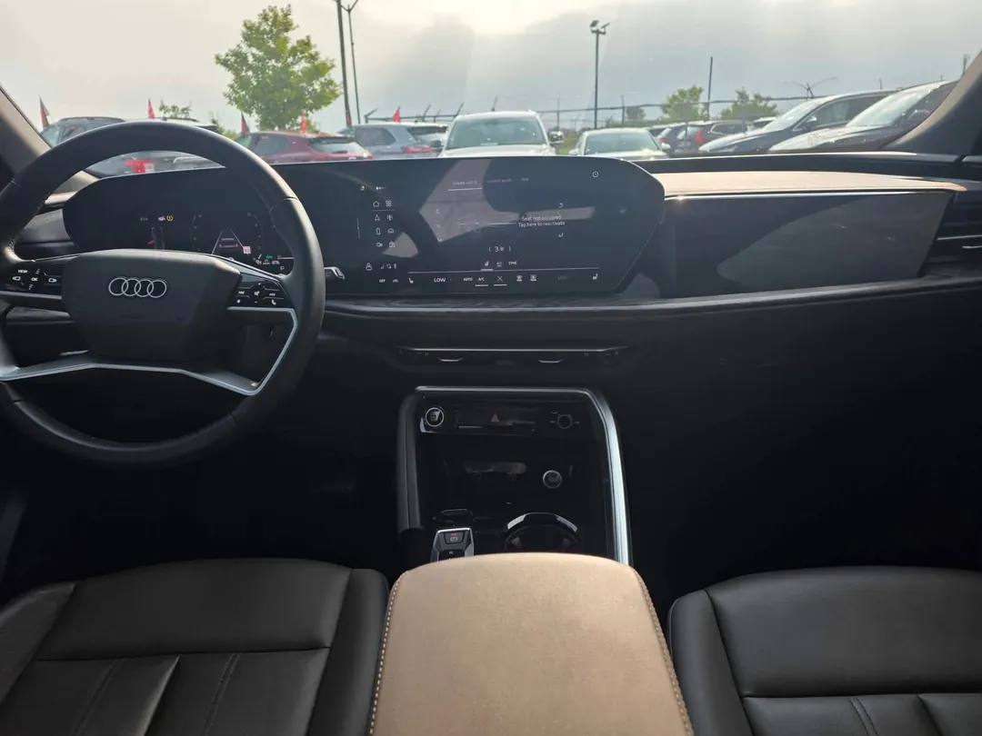 2025 Audi Q5 — photo 8
