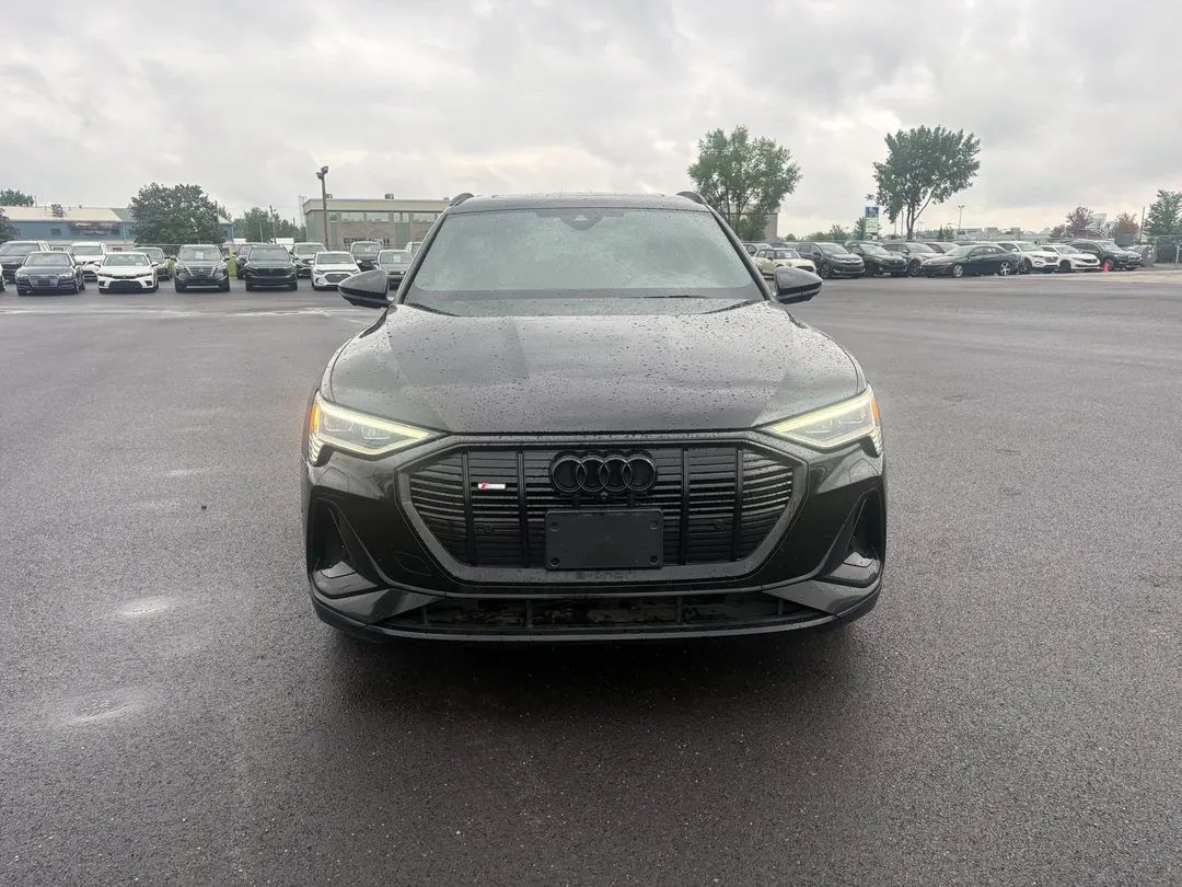2022 Audi E-tron Sportback — photo 2