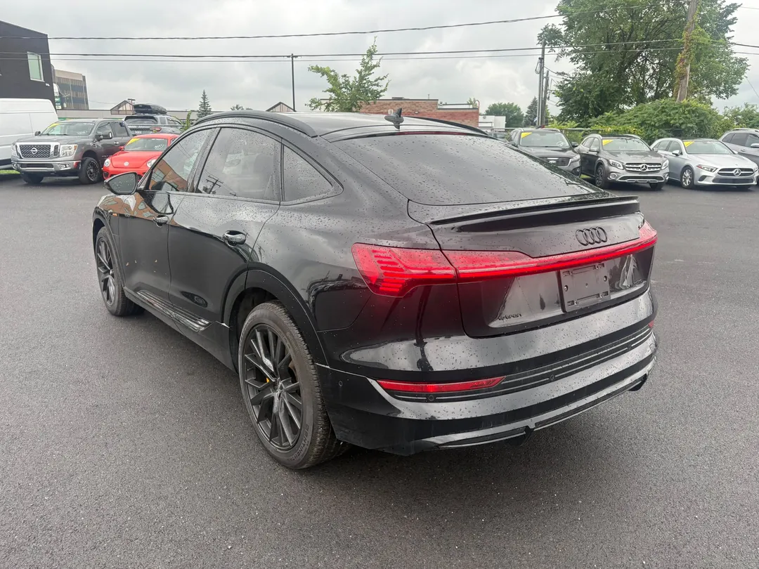 2022 Audi E-tron Sportback — photo 3
