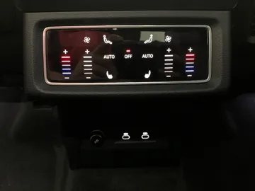 2022 Audi E-tron Sportback - image 32