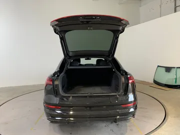2022 Audi E-tron Sportback - image 13