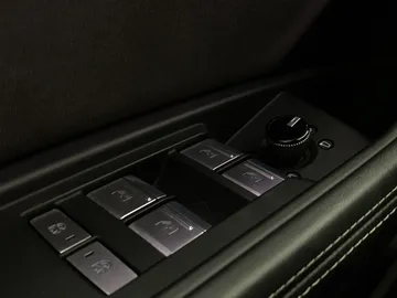 2022 Audi E-tron Sportback - image 29