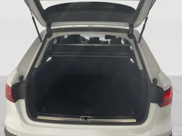 2023 Audi A4 allroad - image 14