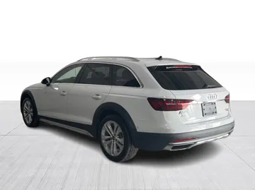 2023 Audi A4 allroad - image 12