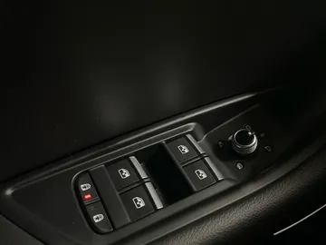 2023 Audi A4 allroad - image 29