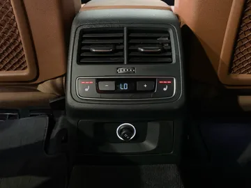2020 Audi A4 allroad - image 35