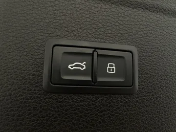 2018 Audi SQ5 - image 22