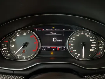 2018 Audi SQ5 - image 18