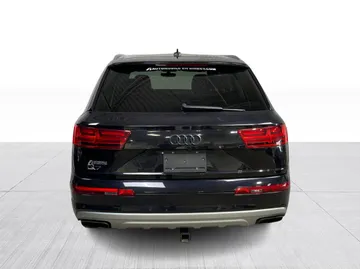 2019 Audi Q7 - image 12