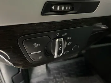 2019 Audi Q7 - image 19