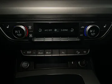 2022 Audi Q5 - image 22