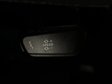2022 Audi Q5 - image 25