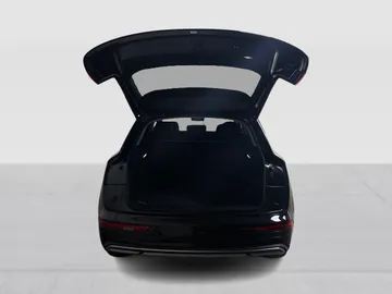 2022 Audi Q5 - image 13