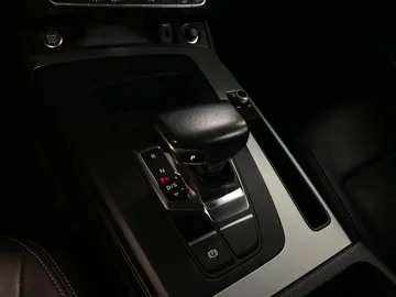 2022 Audi Q5 - image 28