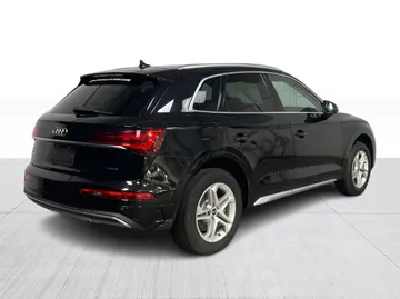 2022 Audi Q5 - image 14