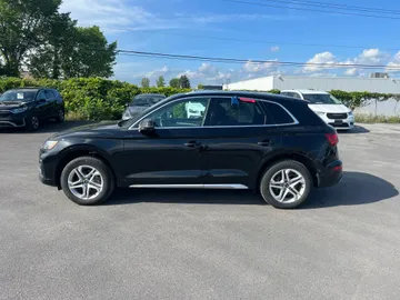 2022 Audi Q5 - image 4