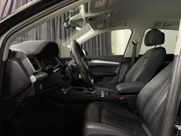 2022 Audi Q5 - image 3