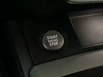 2022 Audi Q5 - image 24