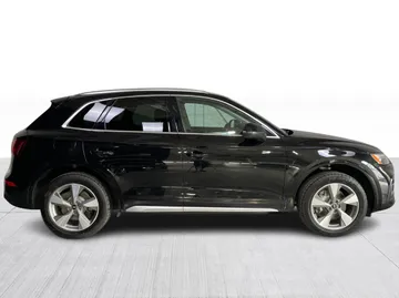 2022 Audi Q5 - image 2