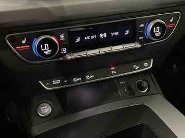 2021 Audi Q5 - image 22