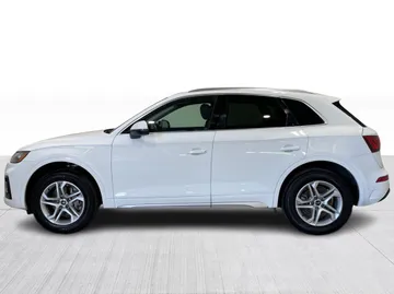 2021 Audi Q5 - image 11