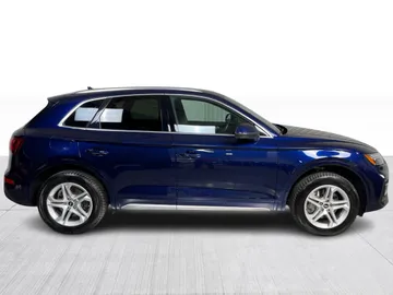 2022 Audi Q5 - image 2