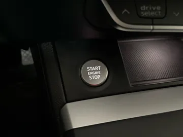 2022 Audi Q5 - image 25