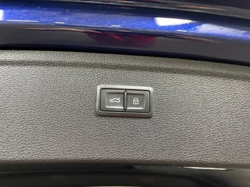 2022 Audi Q5 - image 22