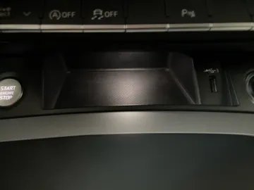 2022 Audi Q5 - image 28