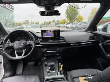 2024 Audi Q5 - image 6