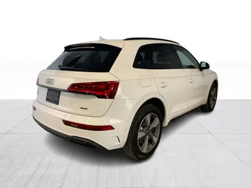 2023 Audi Q5 - image 8