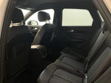 2023 Audi Q5 - image 11
