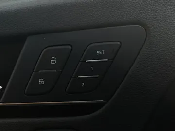 2023 Audi Q5 - image 25