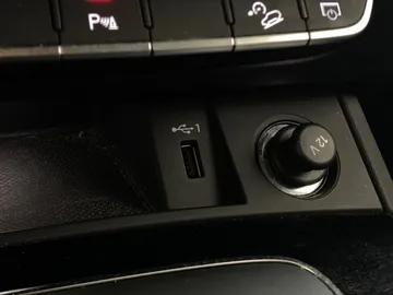 2023 Audi Q5 - image 30
