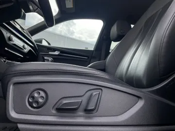 2023 Audi Q5 - image 25