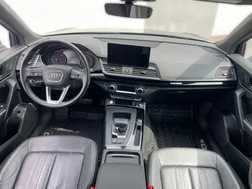 2023 Audi Q5 - image 4